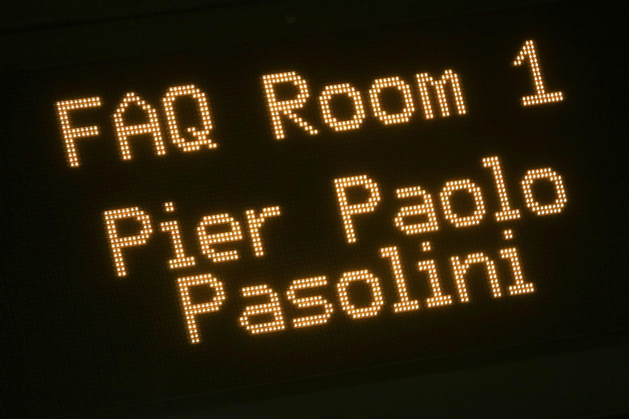 Faq Room 1, Schauspielhaus 2015